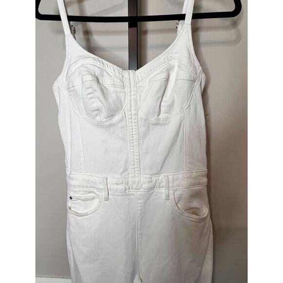 Guess Vanna Sleeveless Skinny Leg Denim Jumpsuit White Womens Size M x 29 NWT - Picture 10 of 15